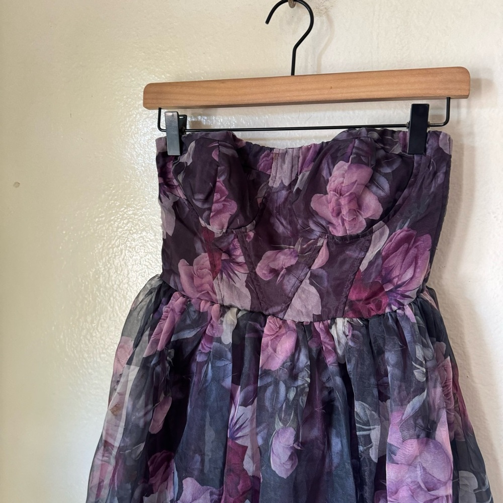 Lulus | Wonderful Waltz Purple Floral Print Strapless Bustier Maxi Dress - Picture 3 of 8